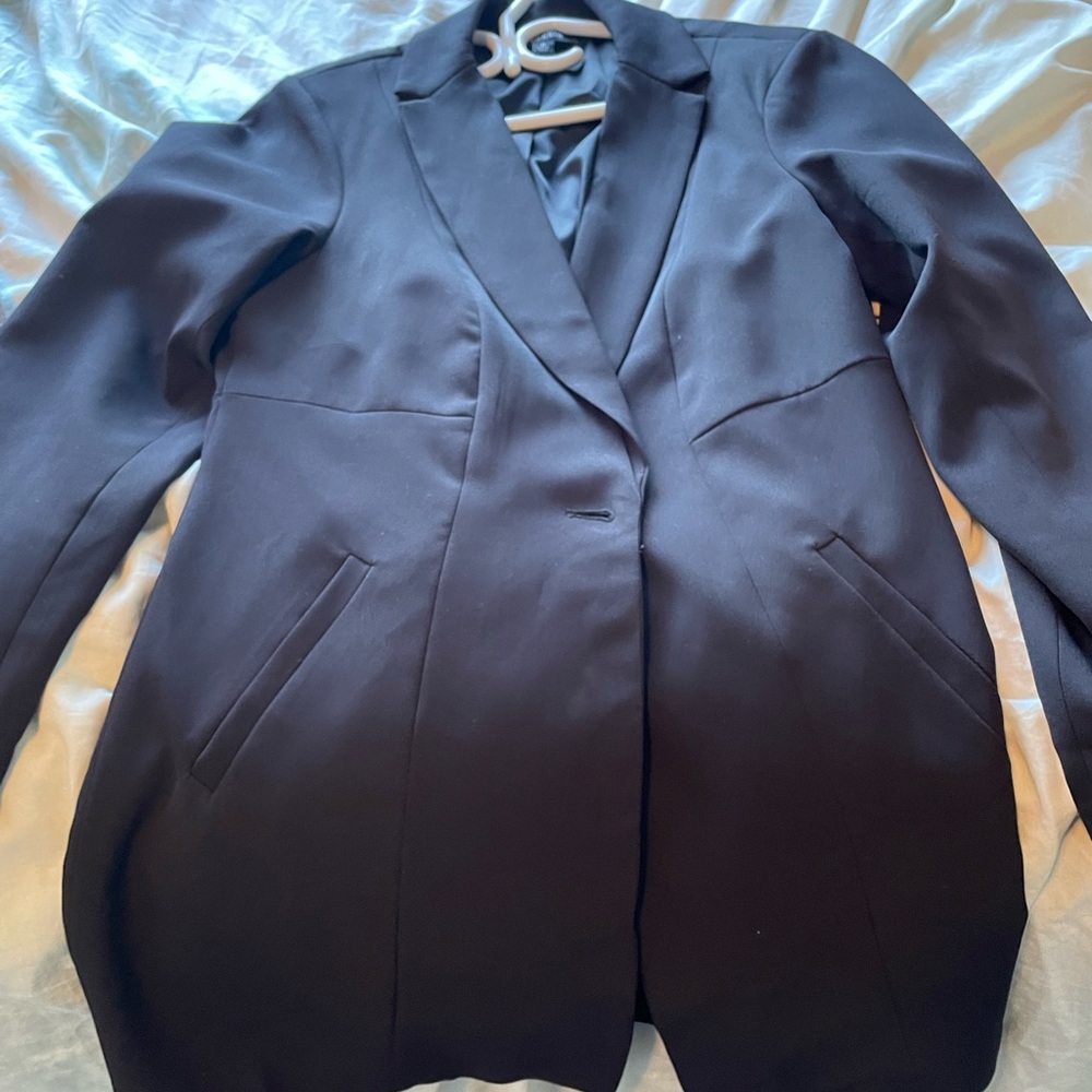 Blazer - Picture 3 of 3